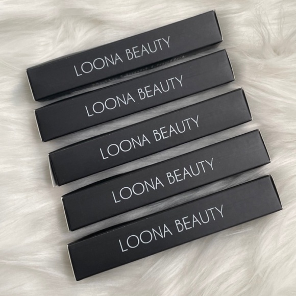 LOONA Beauty Liquid Lipstick Set - Picture 2 of 2